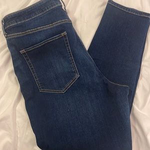 Plus size SKINNY Jeans.